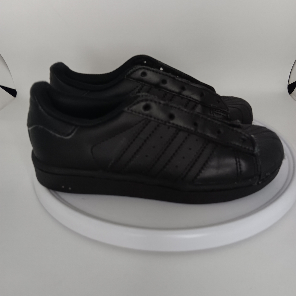 Adidas - Picture 2 of 5